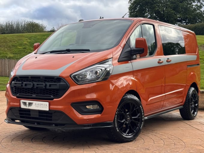 2025 Ford Transit Custom