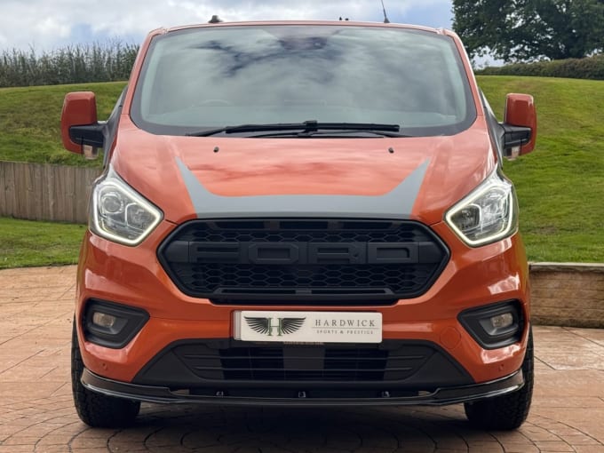 2025 Ford Transit Custom