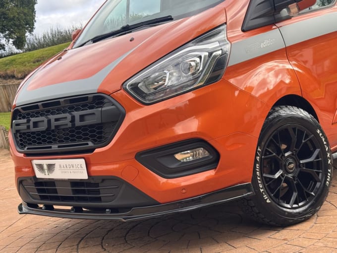 2025 Ford Transit Custom