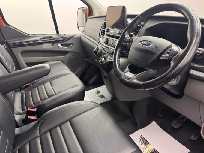 2025 Ford Transit Custom