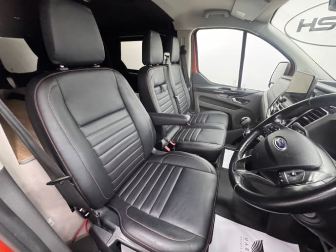 2025 Ford Transit Custom