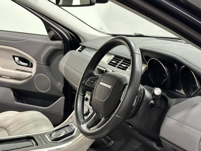 2025 Land Rover Range Rover Evoque