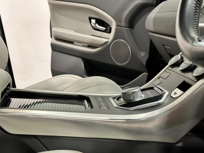 2025 Land Rover Range Rover Evoque