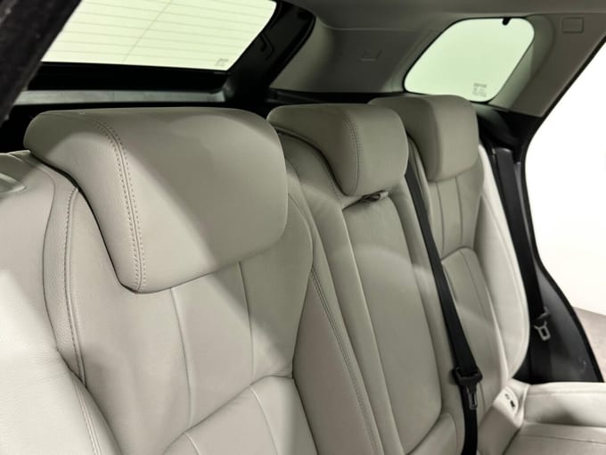 2025 Land Rover Range Rover Evoque