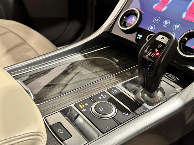 2025 Land Rover Range Rover Sport