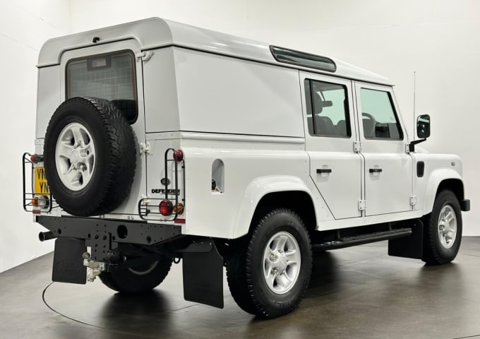 2025 Land Rover Defender 110