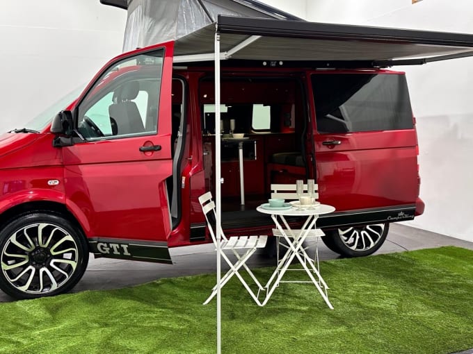 2025 Volkswagen Transporter