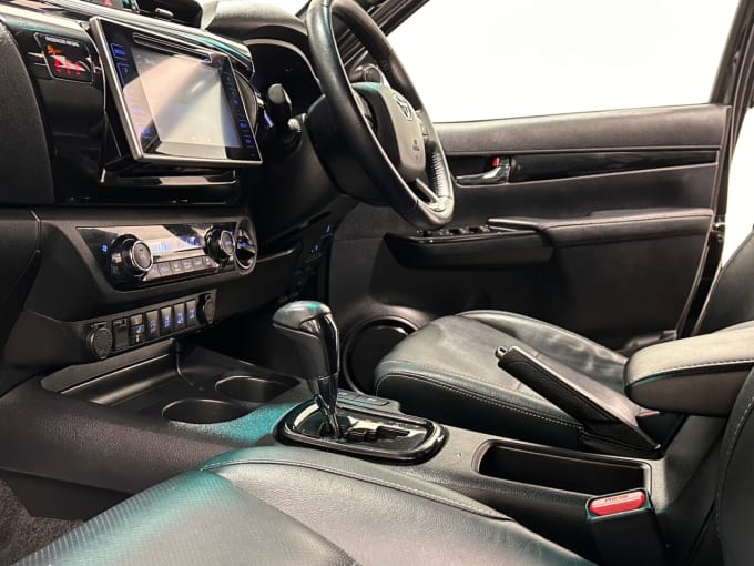 2025 Toyota Hi-lux