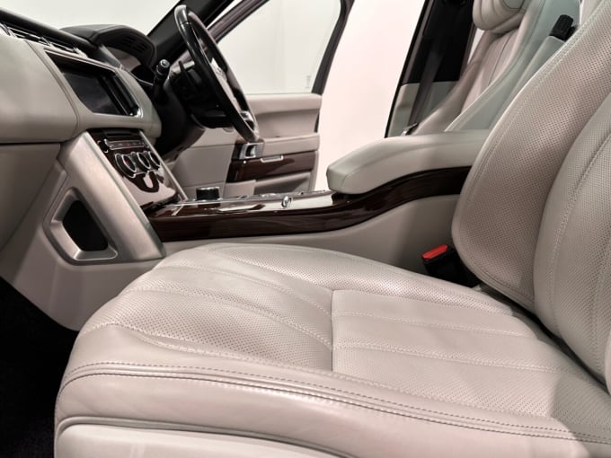 2025 Land Rover Range Rover