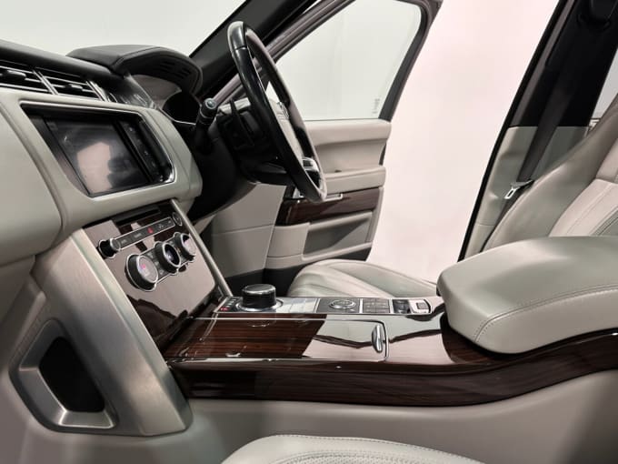 2025 Land Rover Range Rover