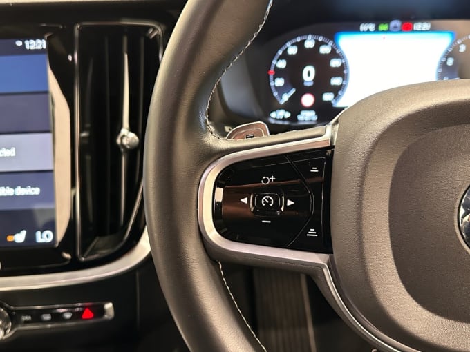 2025 Volvo S60