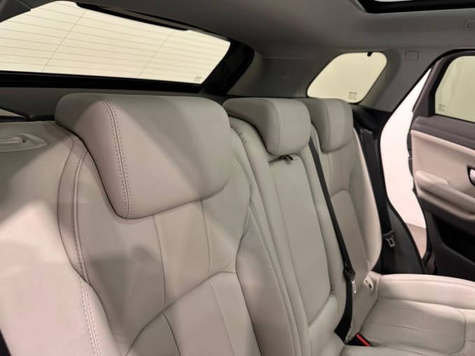 2025 Land Rover Range Rover Evoque