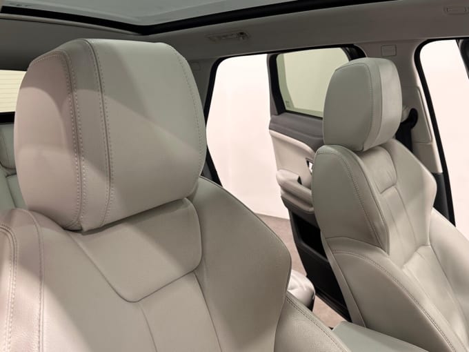 2025 Land Rover Range Rover Evoque