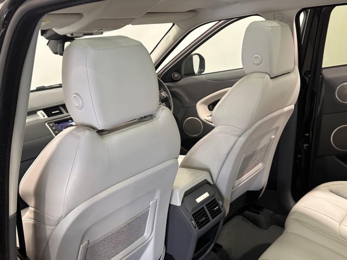 2025 Land Rover Range Rover Evoque