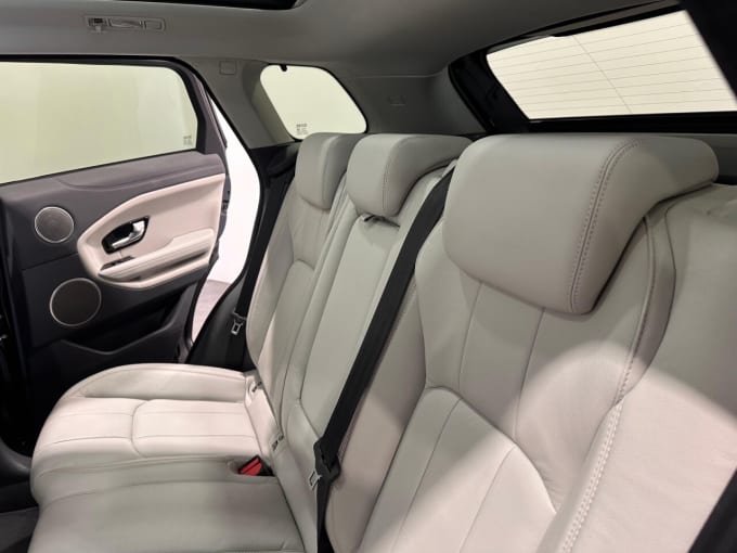 2025 Land Rover Range Rover Evoque
