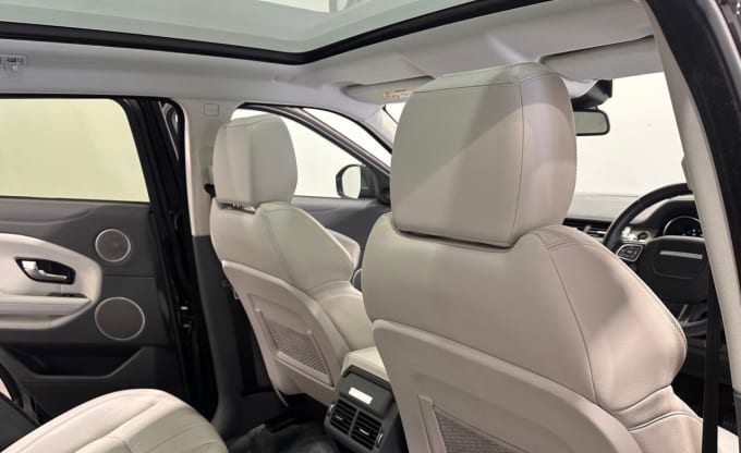 2025 Land Rover Range Rover Evoque