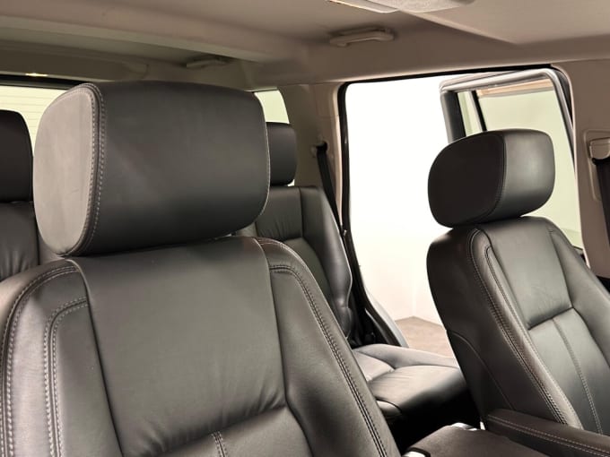 2025 Land Rover Discovery 4