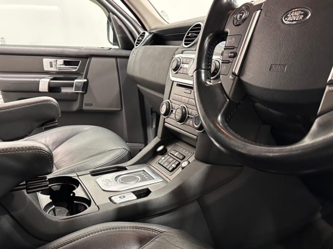 2025 Land Rover Discovery 4