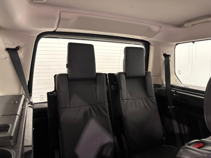 2025 Land Rover Discovery 4