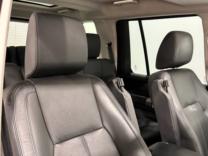 2025 Land Rover Discovery 4