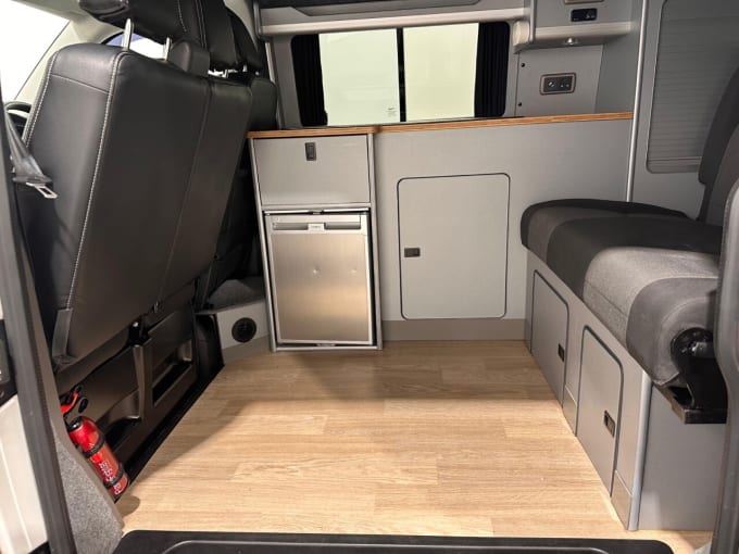 2025 Volkswagen Transporter
