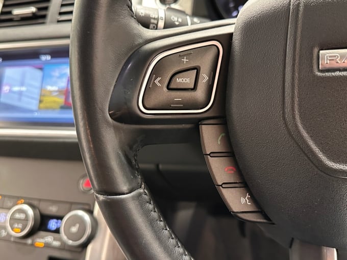 2025 Land Rover Range Rover Evoque
