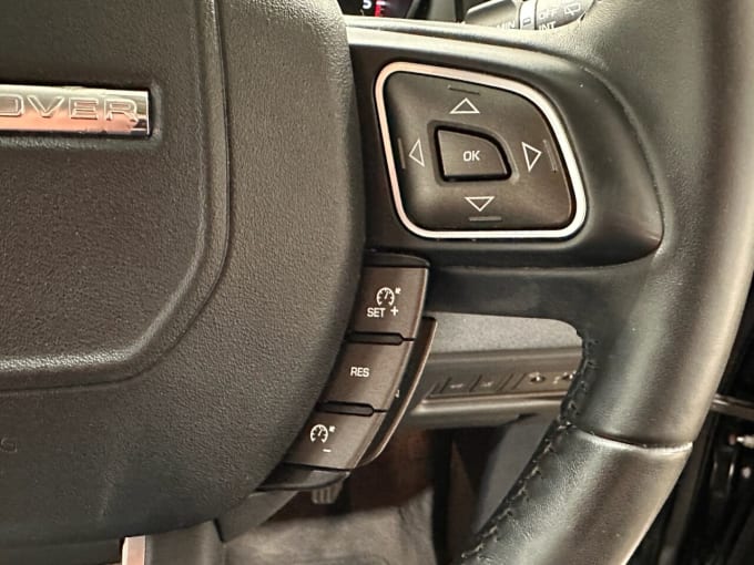 2025 Land Rover Range Rover Evoque