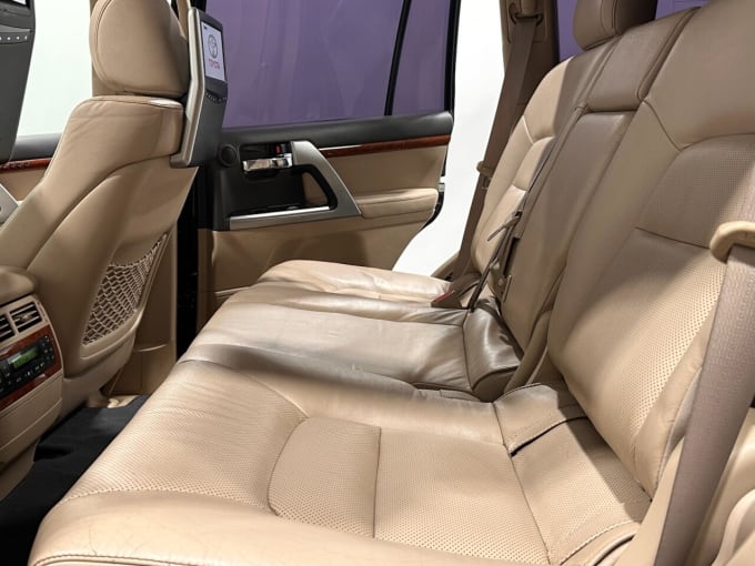 2025 Toyota Land Cruiser