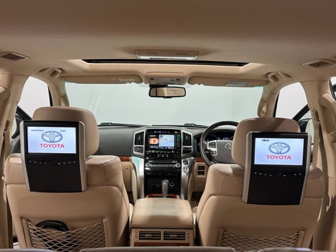 2025 Toyota Land Cruiser