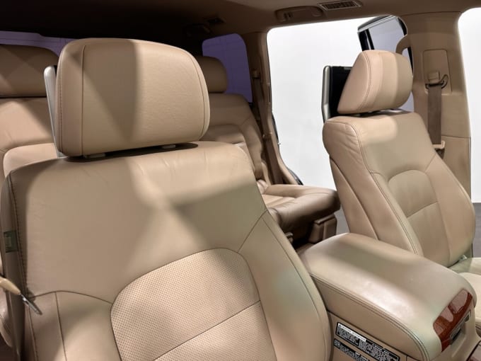 2025 Toyota Land Cruiser