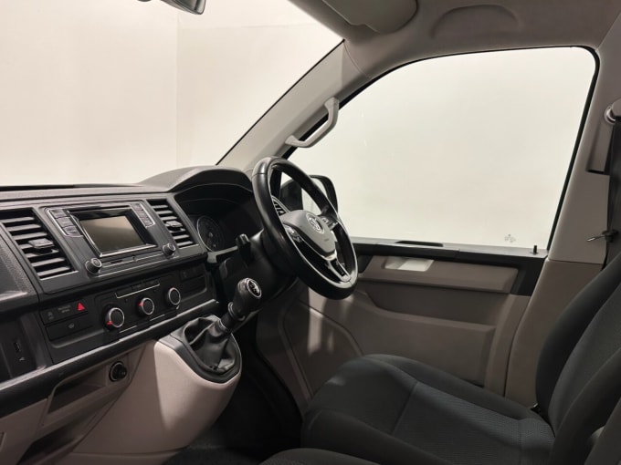 2025 Volkswagen Transporter