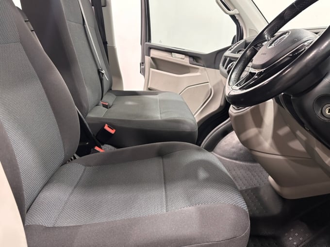 2025 Volkswagen Transporter