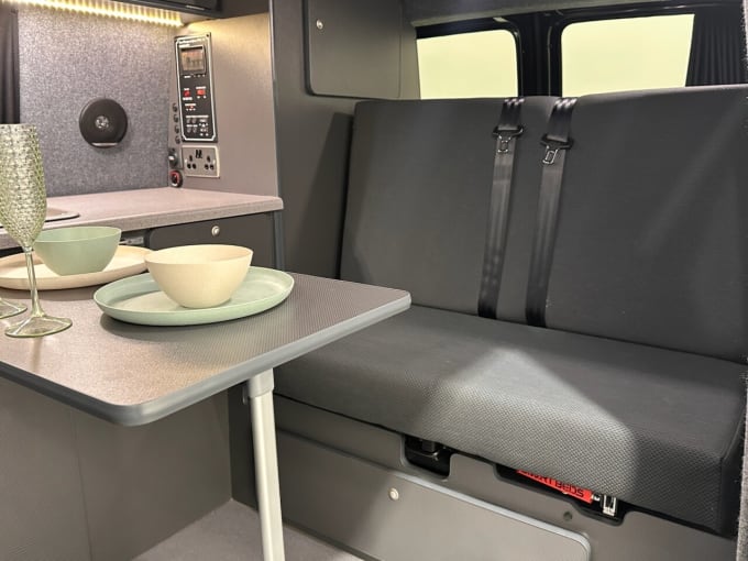2025 Volkswagen Transporter