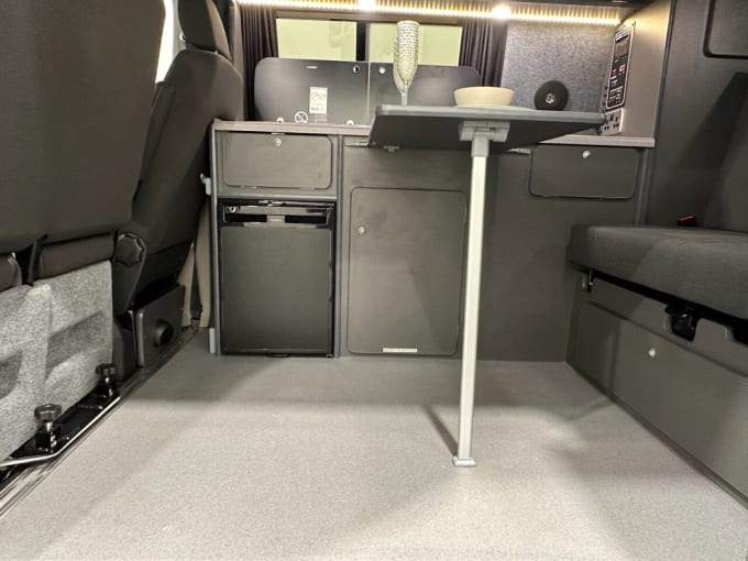 2025 Volkswagen Transporter