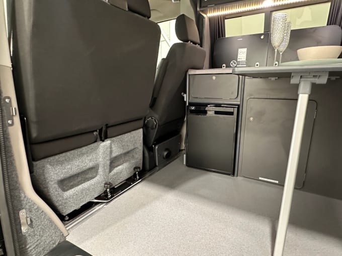 2025 Volkswagen Transporter