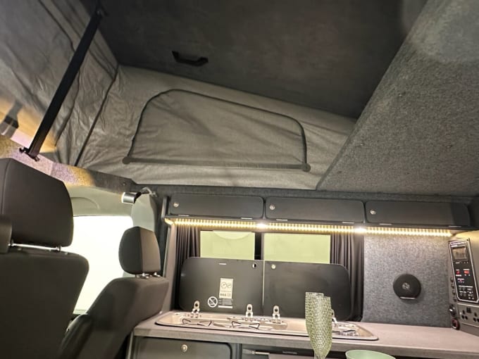2025 Volkswagen Transporter
