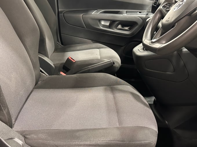 2025 Vauxhall Combo