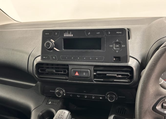 2025 Vauxhall Combo
