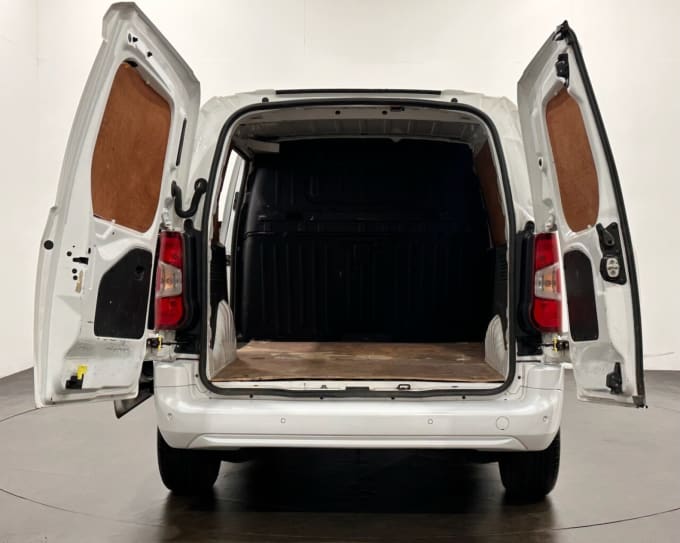 2025 Vauxhall Combo
