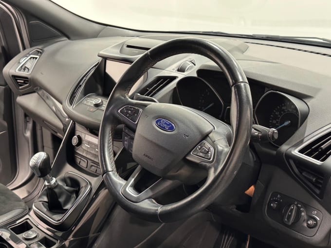 2025 Ford Kuga