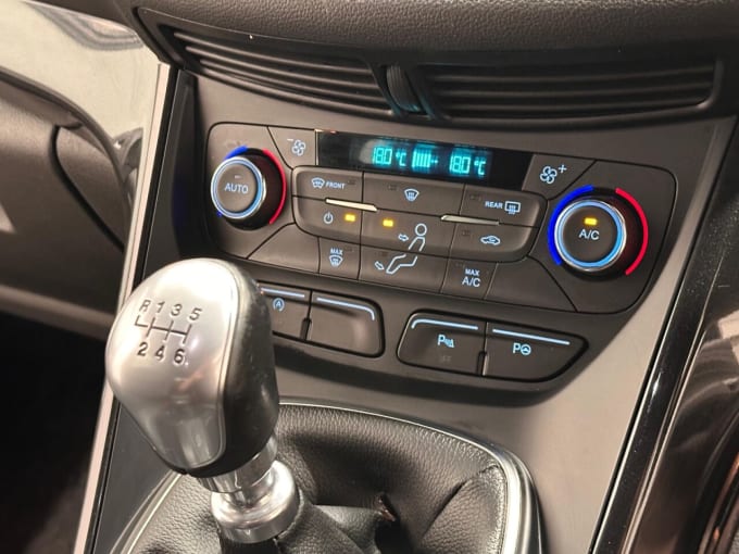 2025 Ford Kuga