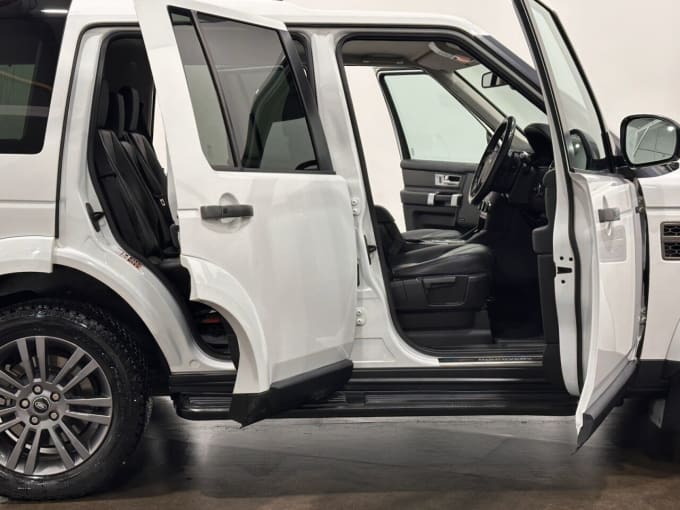 2025 Land Rover Discovery 4