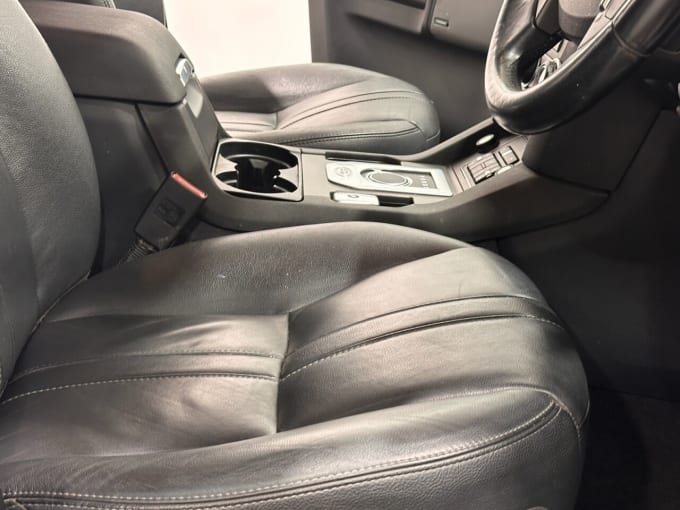 2025 Land Rover Discovery 4