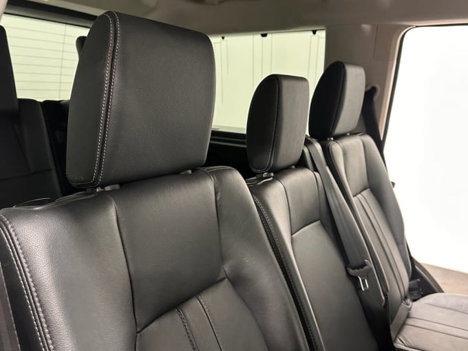 2025 Land Rover Discovery 4