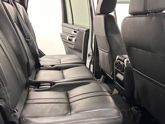 2025 Land Rover Discovery 4