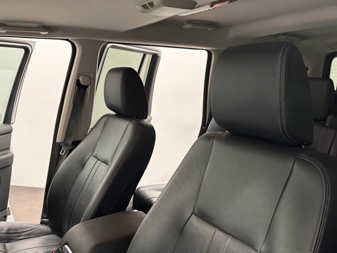 2025 Land Rover Discovery 4