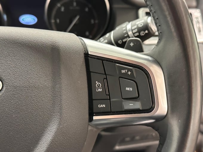2025 Land Rover Discovery Sport
