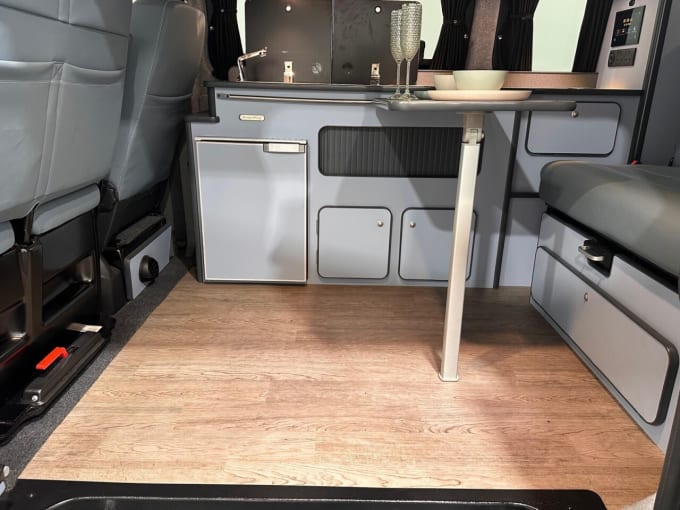 2025 Volkswagen Transporter