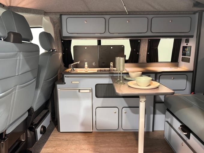 2025 Volkswagen Transporter