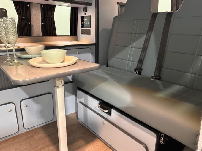 2025 Volkswagen Transporter
